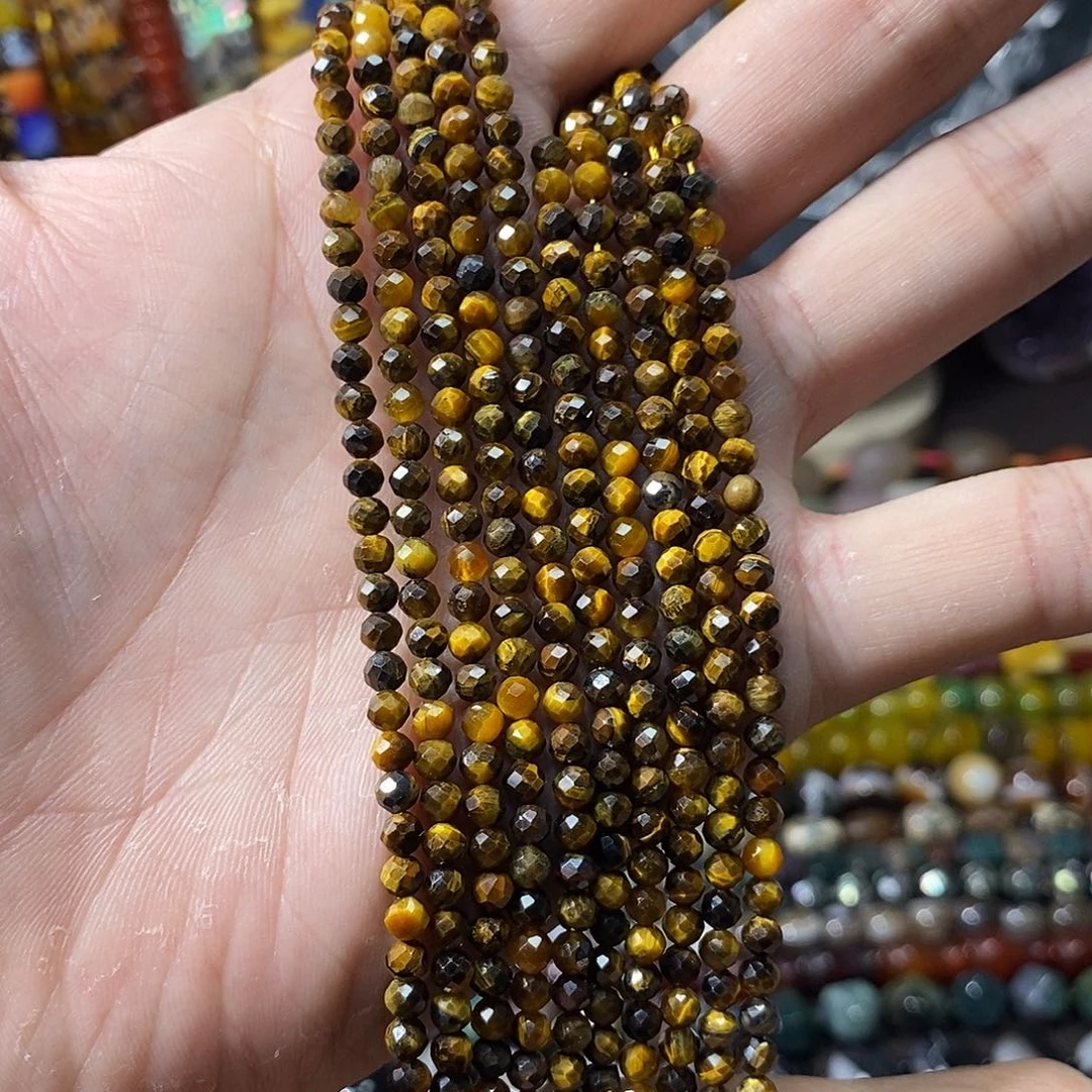 石英质玉未镶嵌，A品虎眼切面4mm，