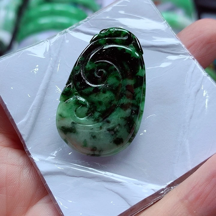 颈饰未镶嵌翡翠翡翠