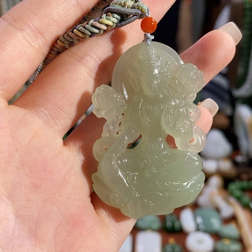 【闪购商品】吊坠(赠链)未镶嵌和田玉