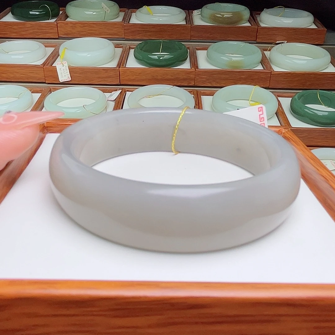 和田玉未镶嵌手镯53