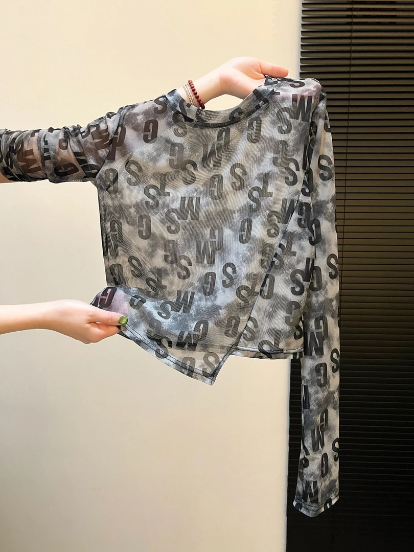 短装长袖上衣女夏季2025夏新款修身显瘦防晒罩衫印花打底圆领t恤