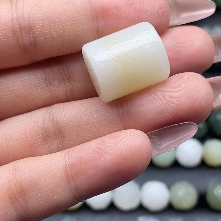 和田玉（糖玉）未镶嵌珠宝半成品