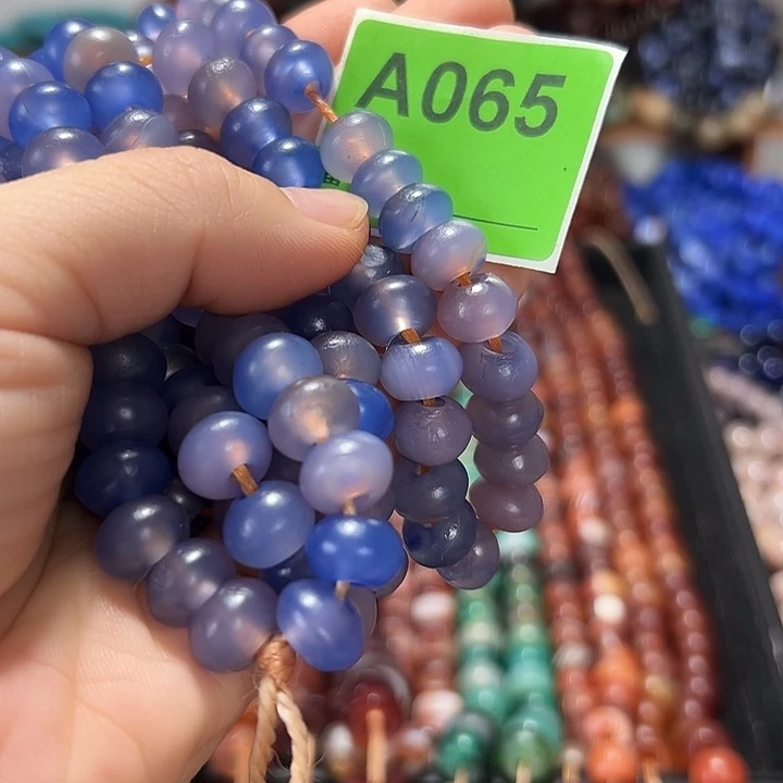 红***子玛瑙/玉髓颈饰9K金镶嵌