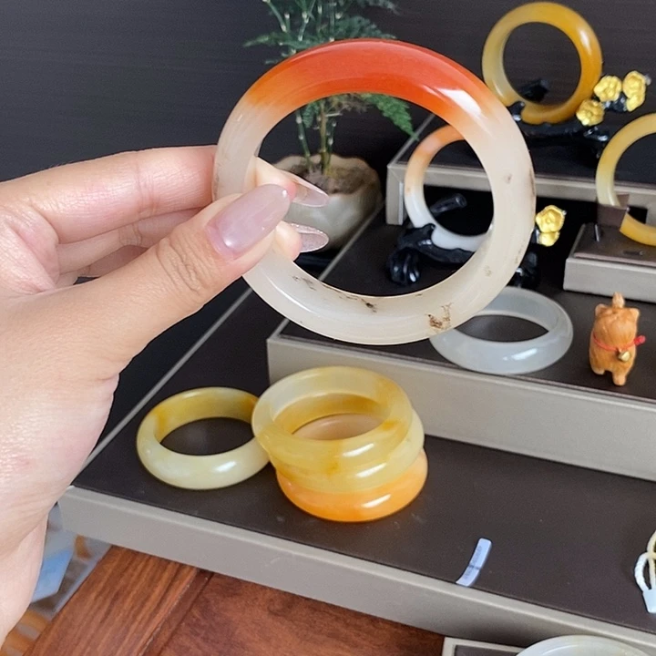 石英质玉（黄龙玉）未镶嵌手镯