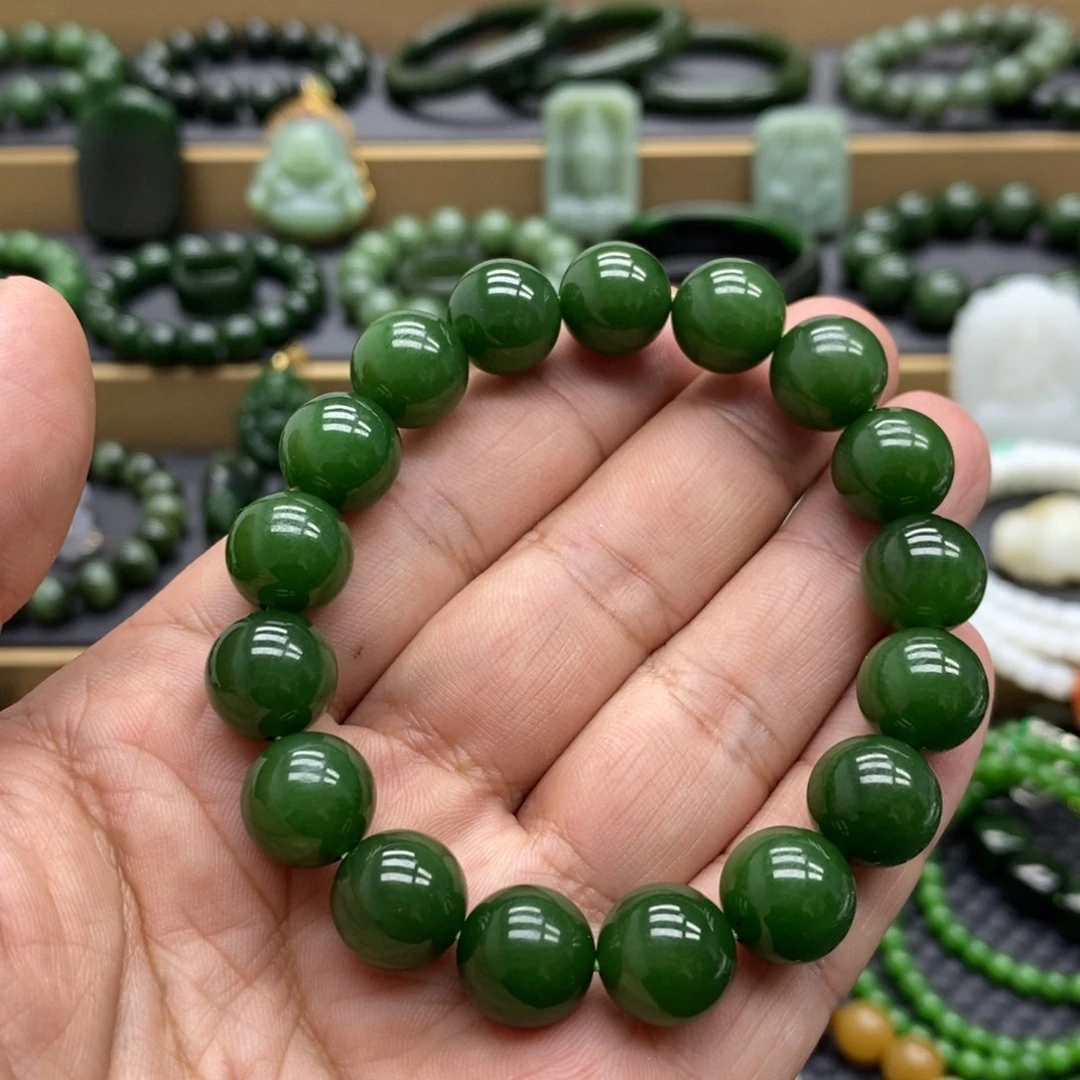 地***影和田玉（碧玉）未镶嵌手链