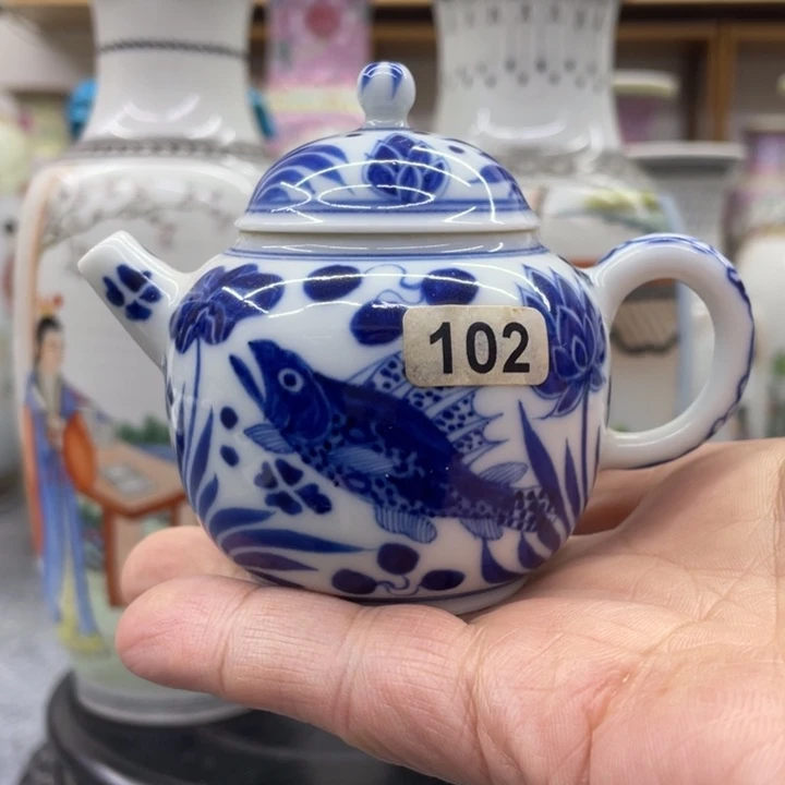 瓷片景德镇青花茶壶