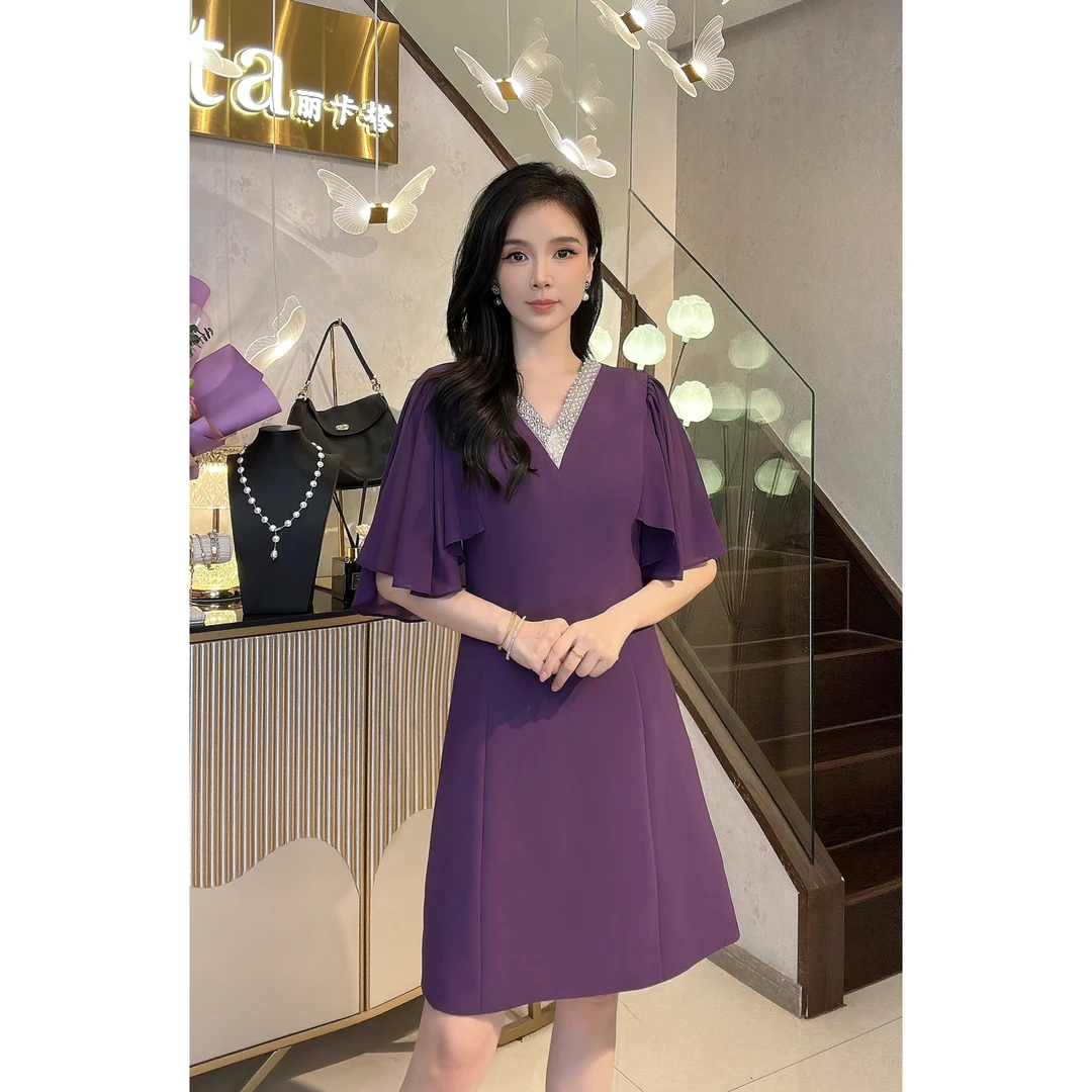 YUANBAO【琉光蝶袖】 夏款时尚小众V领清凉夏季气质宽松轻奢连衣裙