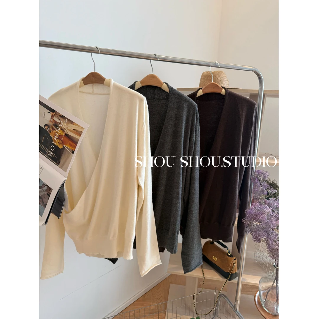 【瘦瘦】大码V领羊毛交叉不规则百搭长袖套头细针织毛衣S02050