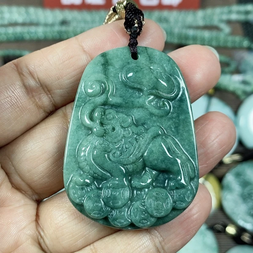 【闪购商品】翡翠颈饰未镶嵌玉吊坠翡翠玉飞天貔貅牌