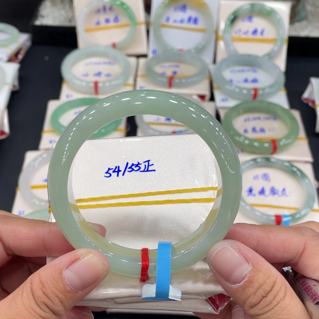 未镶嵌手镯翡翠缅甸翡翠天然翡翠