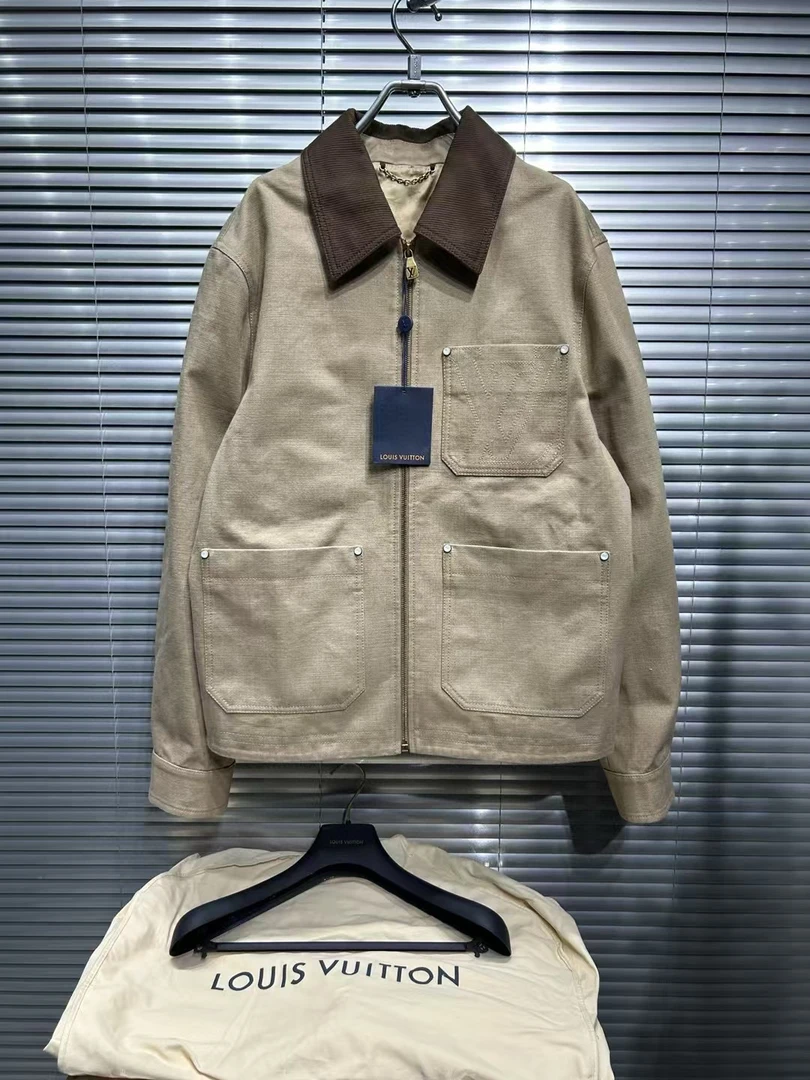 全新未使用 LouisVuitton/路易威登 25ss刺绣牛仔夹克外套/48码