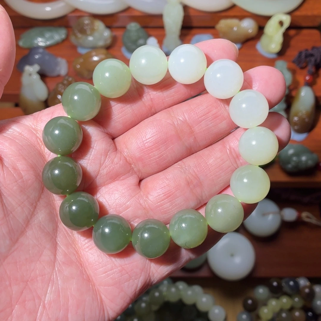 和田玉未镶嵌手串