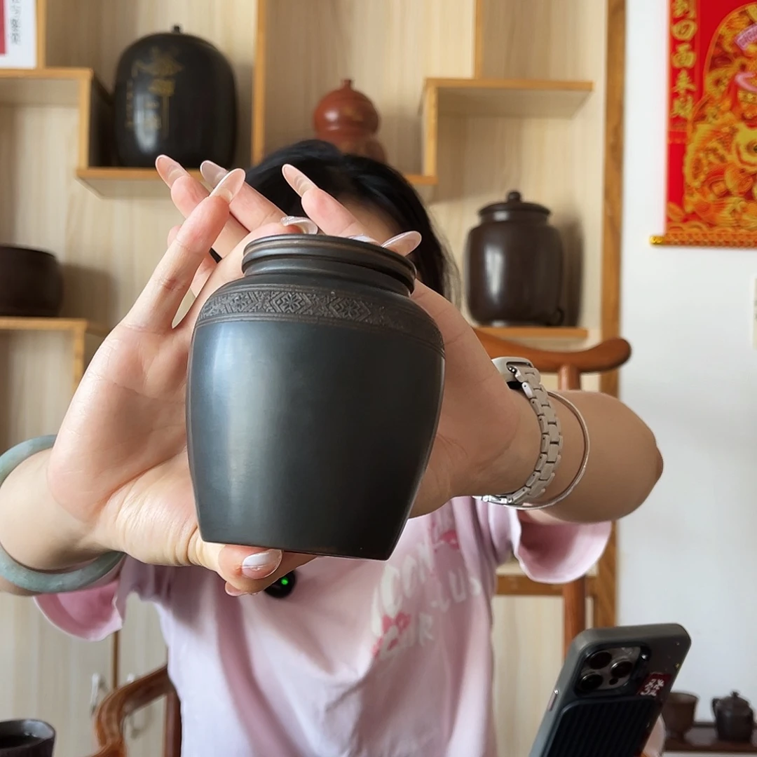 钦州坭兴陶茶叶罐二两