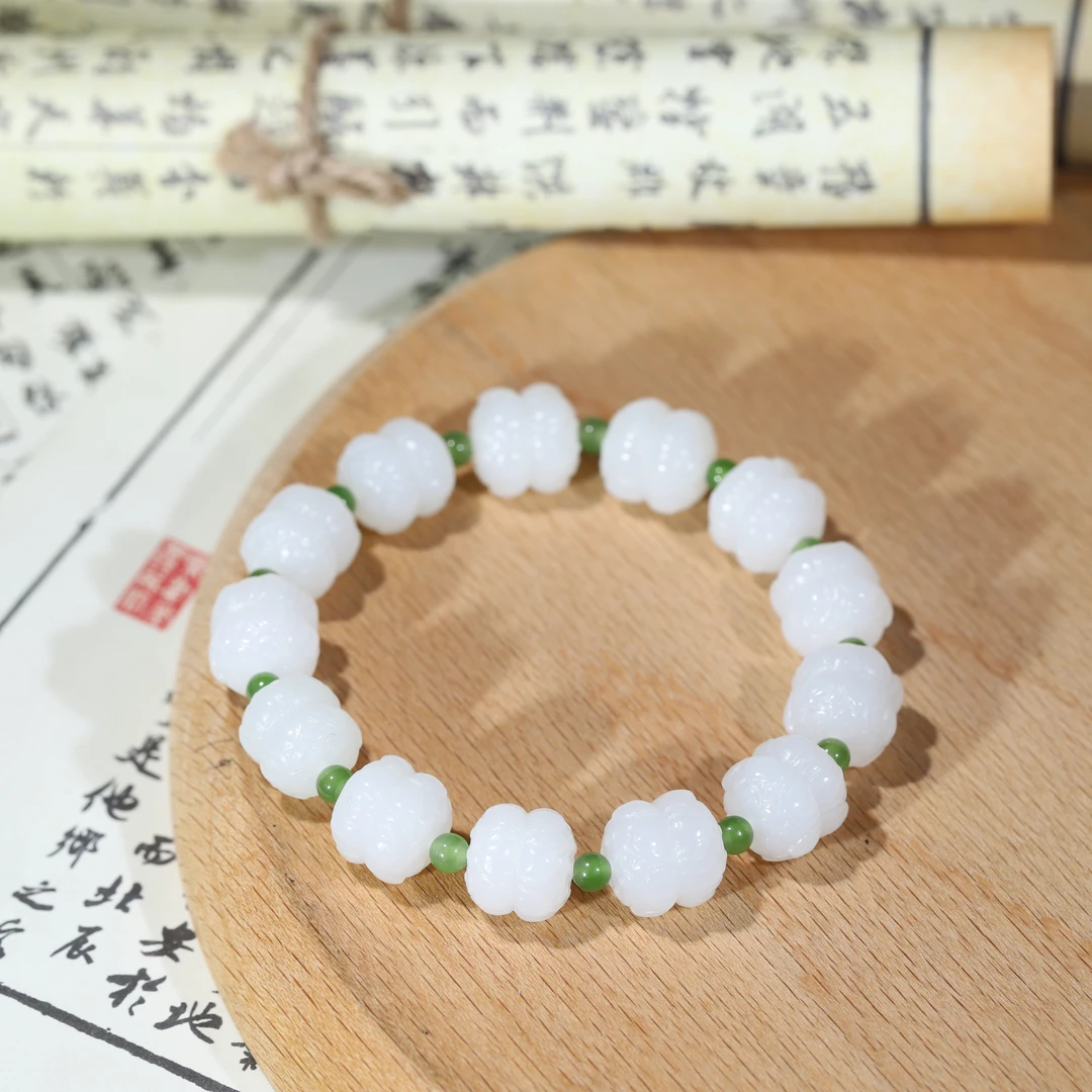 【汪氏精品】和田玉新疆白玉并蒂莲手串 WS 121402-F34