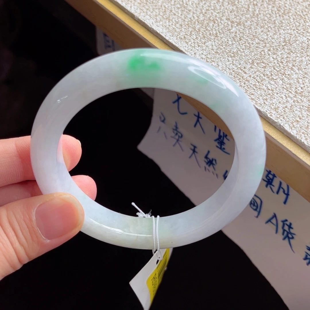 翡翠未镶嵌手镯手镯