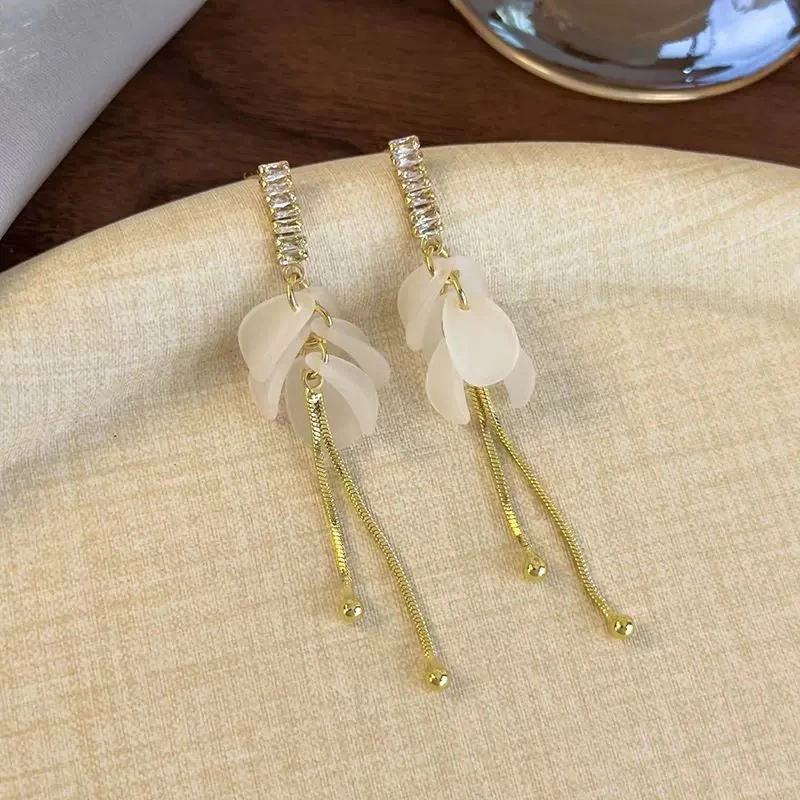 铜合金耳饰 日韩新款花朵个性超仙百搭耳环时尚耳环8851