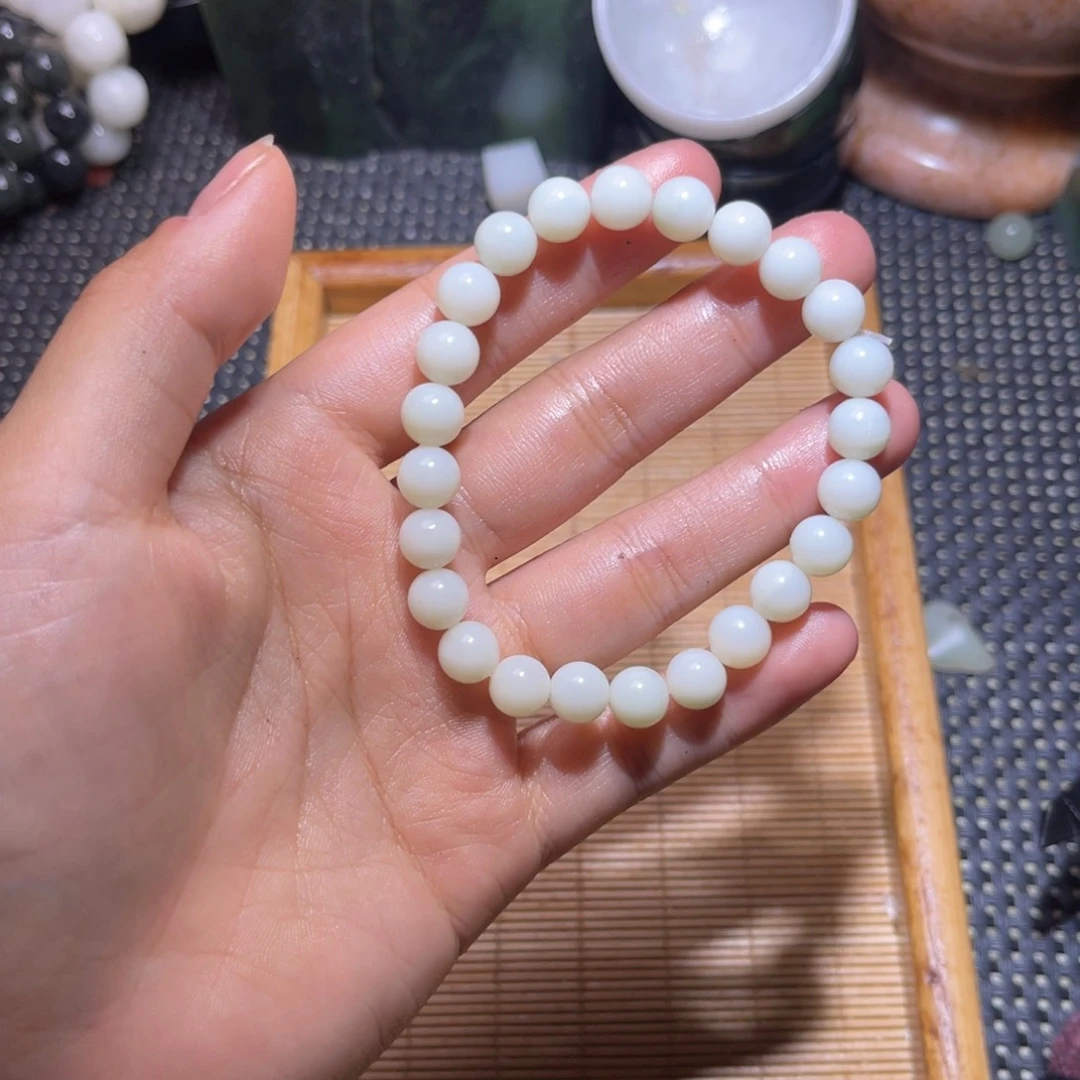 未镶嵌和田玉（子料）挂件