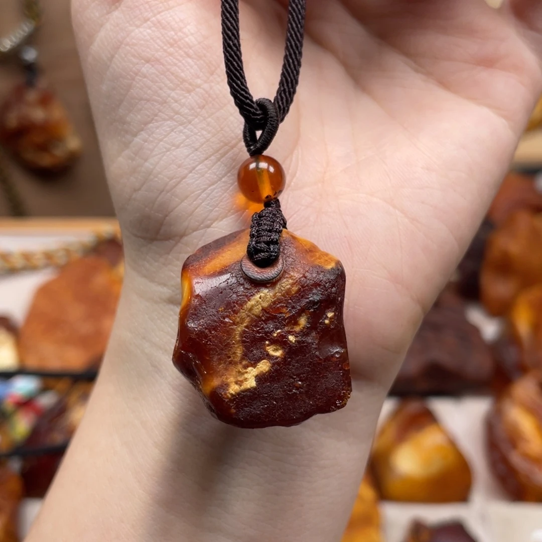 琥珀未镶嵌珠宝奇石