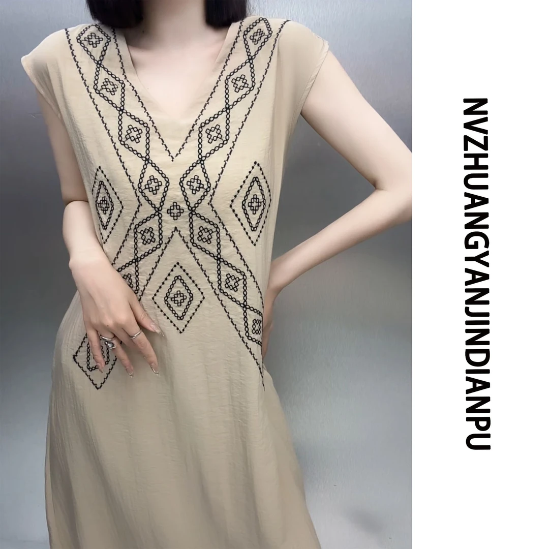 【刺绣连衣裙】-（80-180斤）时尚遮肉显瘦A版 口袋+里衬 连衣裙