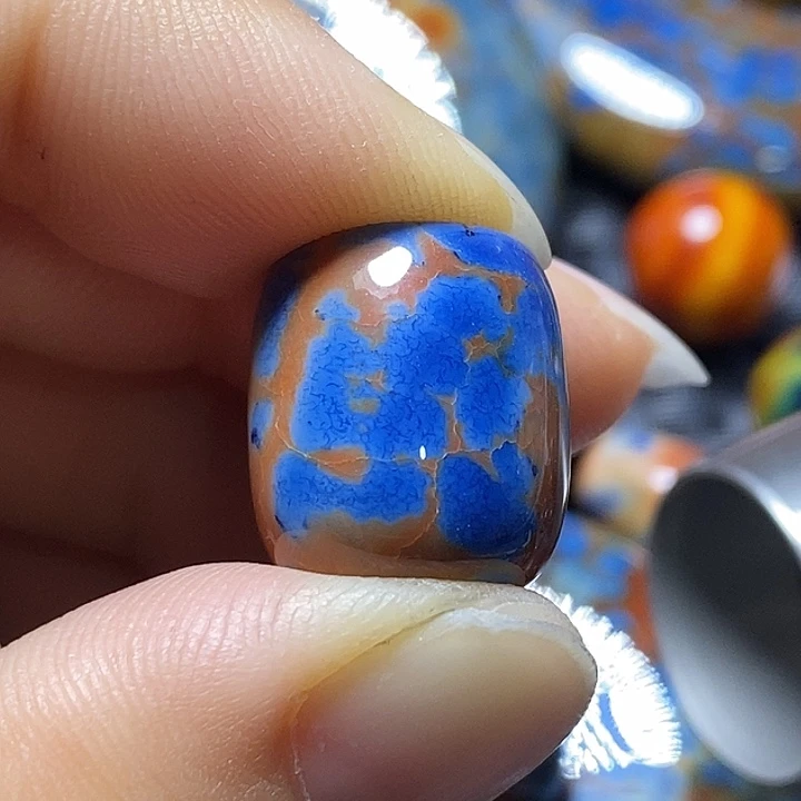 微***着未镶嵌颈饰玛瑙/玉髓