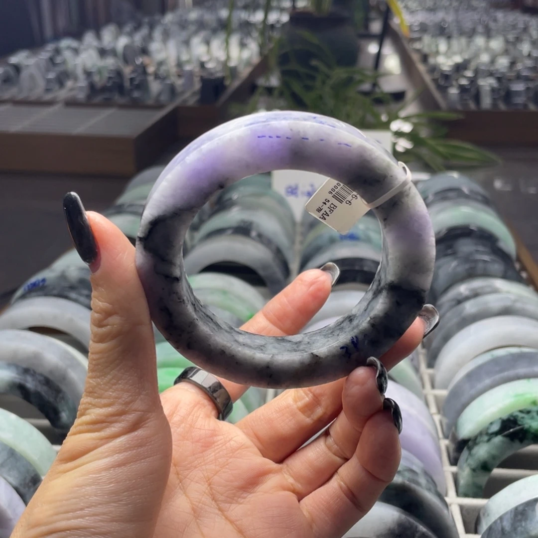 和***婷定制翡翠未镶嵌翡翠手镯