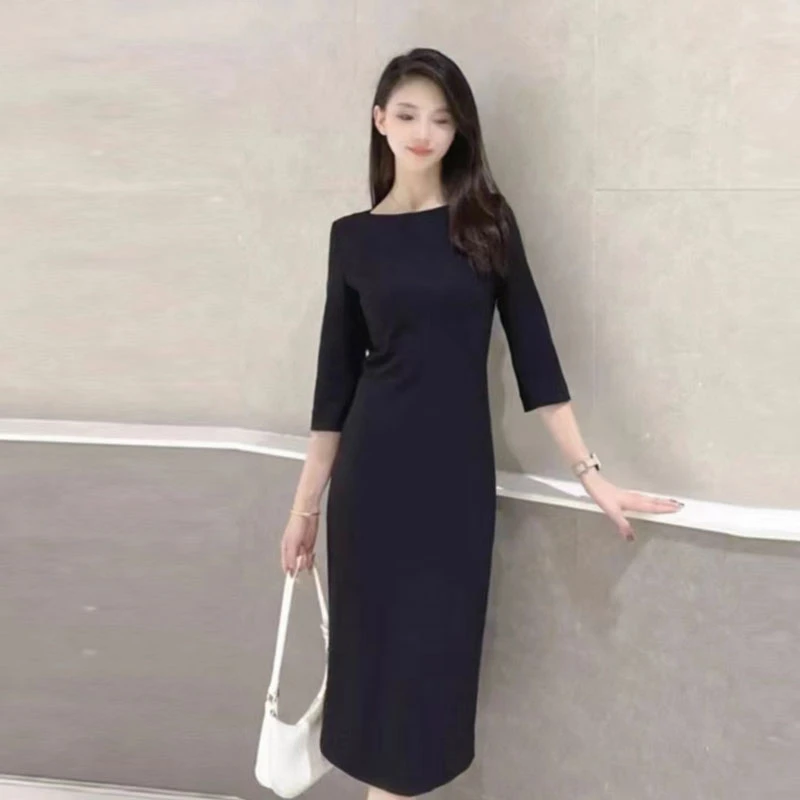 {专柜}商场同款2025春夏百搭圆领修身包臀中长款连衣裙1500284