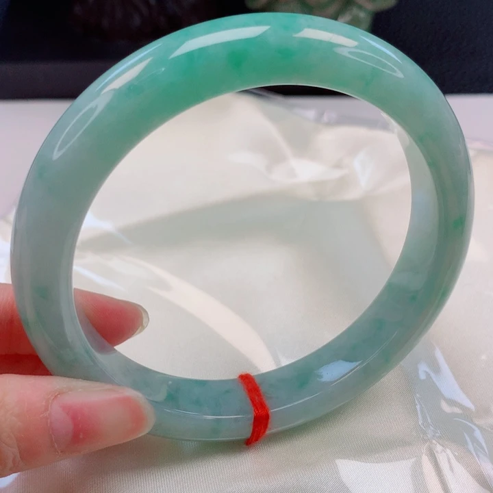 果***然翡翠未镶嵌手镯66圈