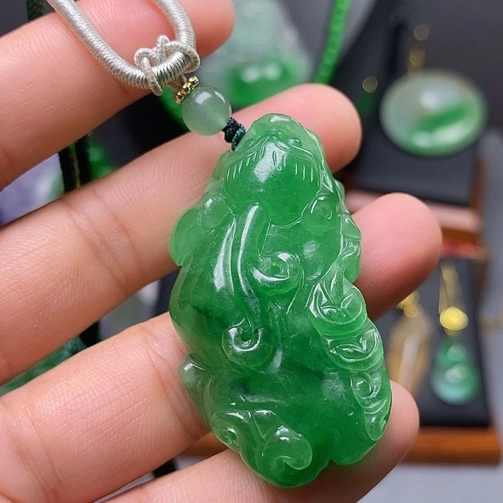吊坠(赠链)未镶嵌翡翠