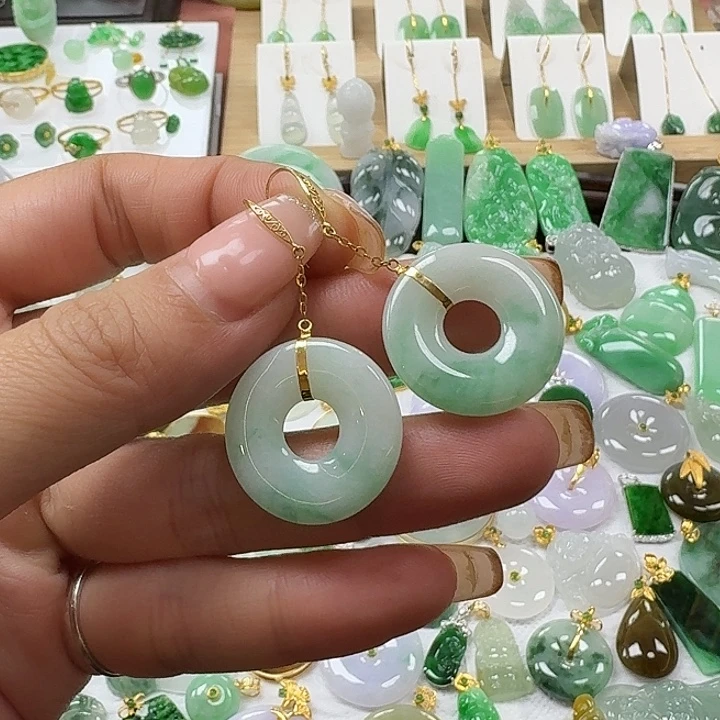 翡翠未镶嵌颈饰甜甜圈耳钩