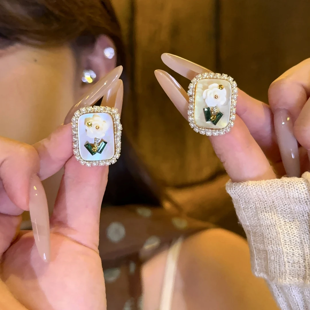 非金属仿珍珠耳饰 轻奢法式几何方形耳环甜美温柔气质优雅耳钉