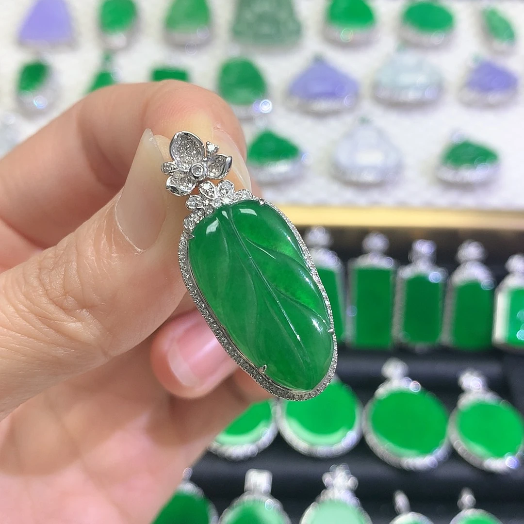 吊坠(不含链)18K金镶嵌翡翠吊坠