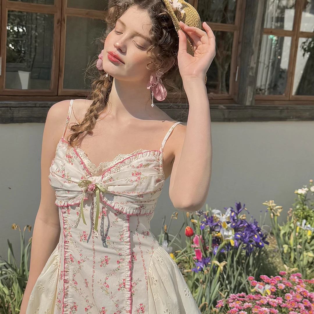 LaceMade 玫瑰绵绵冰 法式田园少女碎花鱼骨吊带连衣裙短款小个子