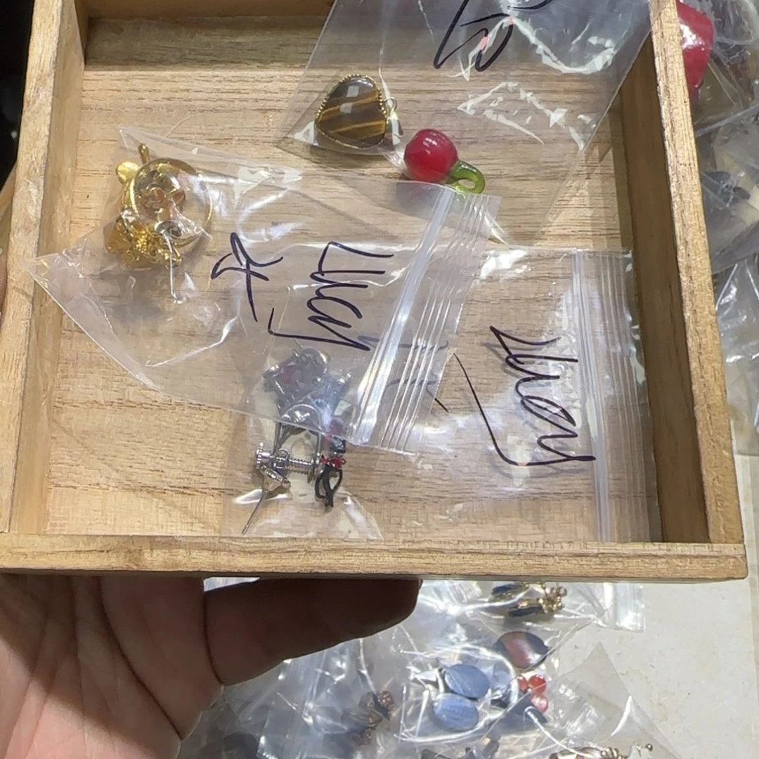 L***y醋酸（人造纤维）铁合金