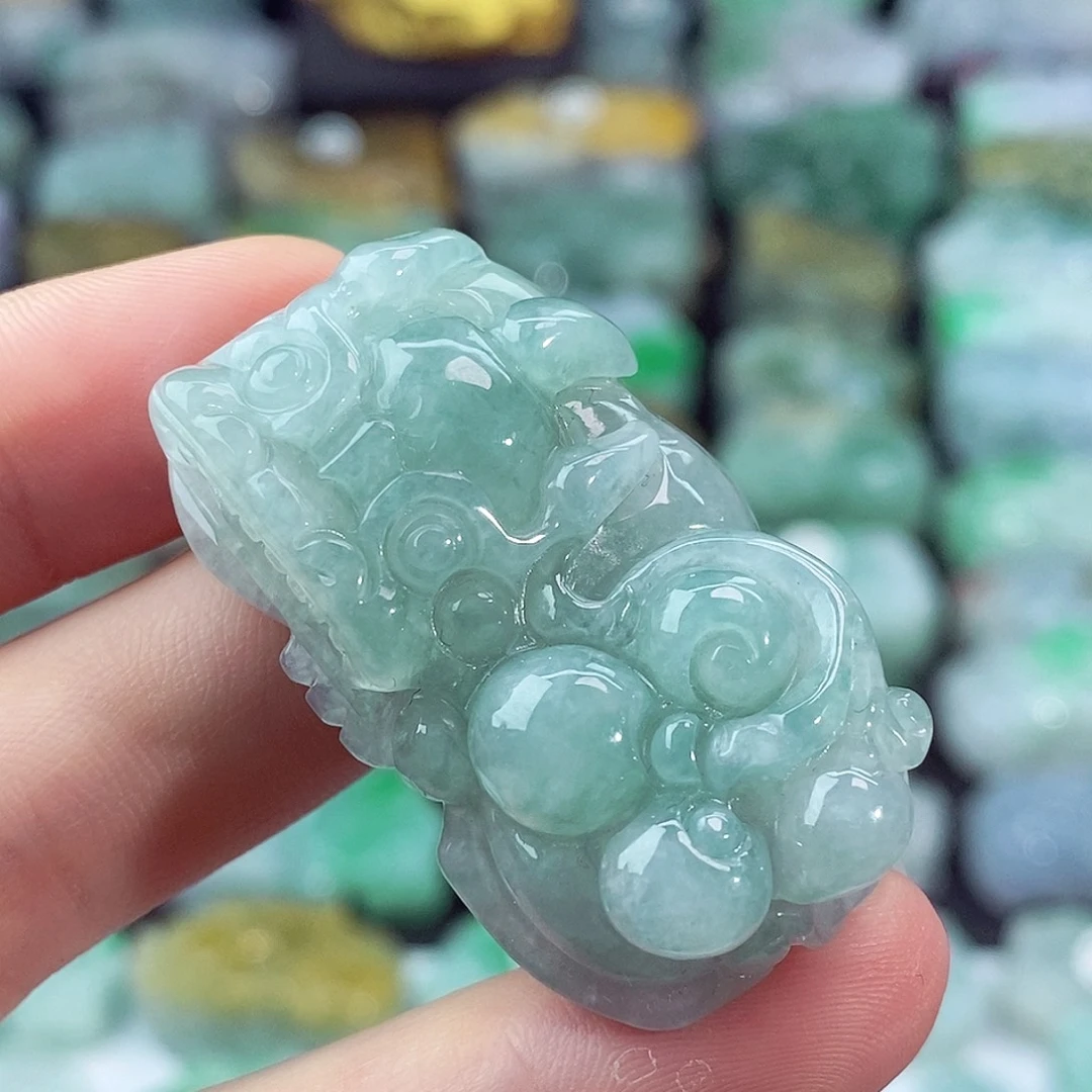 颈饰未镶嵌翡翠天然