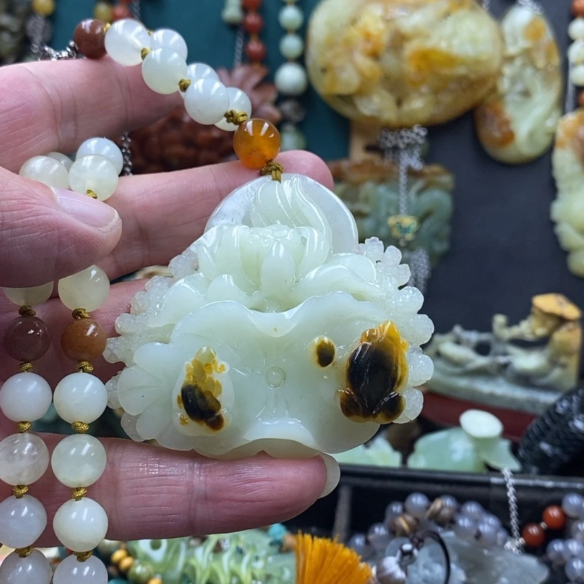 【闪购商品】蛇纹石玉吊坠未镶嵌