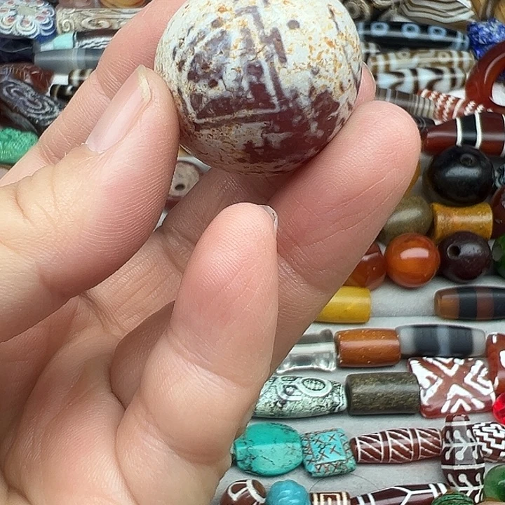 淡***笑玛瑙/玉髓合金颈饰