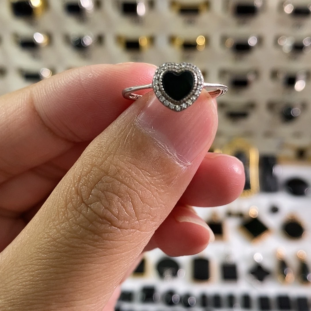 翡翠未镶嵌手链墨翠