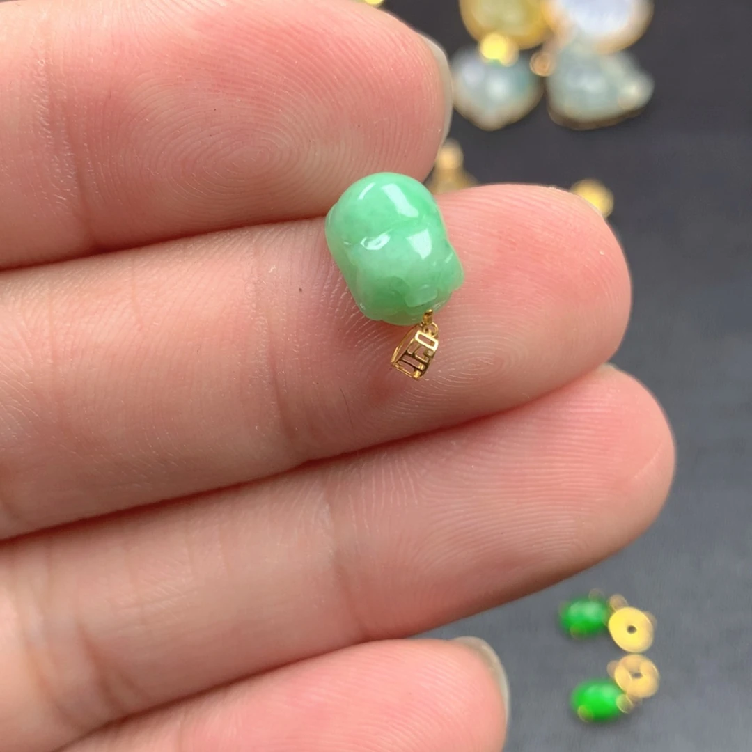 【闪购商品】颈饰18K金镶嵌翡翠翡翠