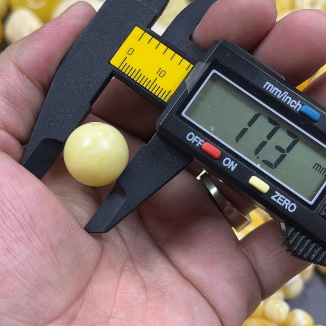 琥珀未镶嵌手串特价浓蜡17mm