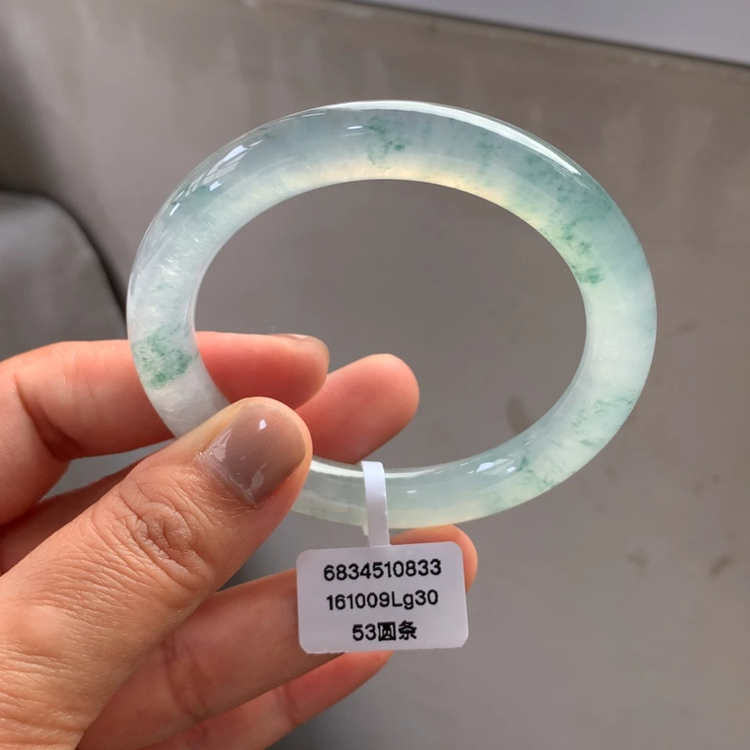 翡翠未镶嵌手镯高冰飘花无纹裂【强推】