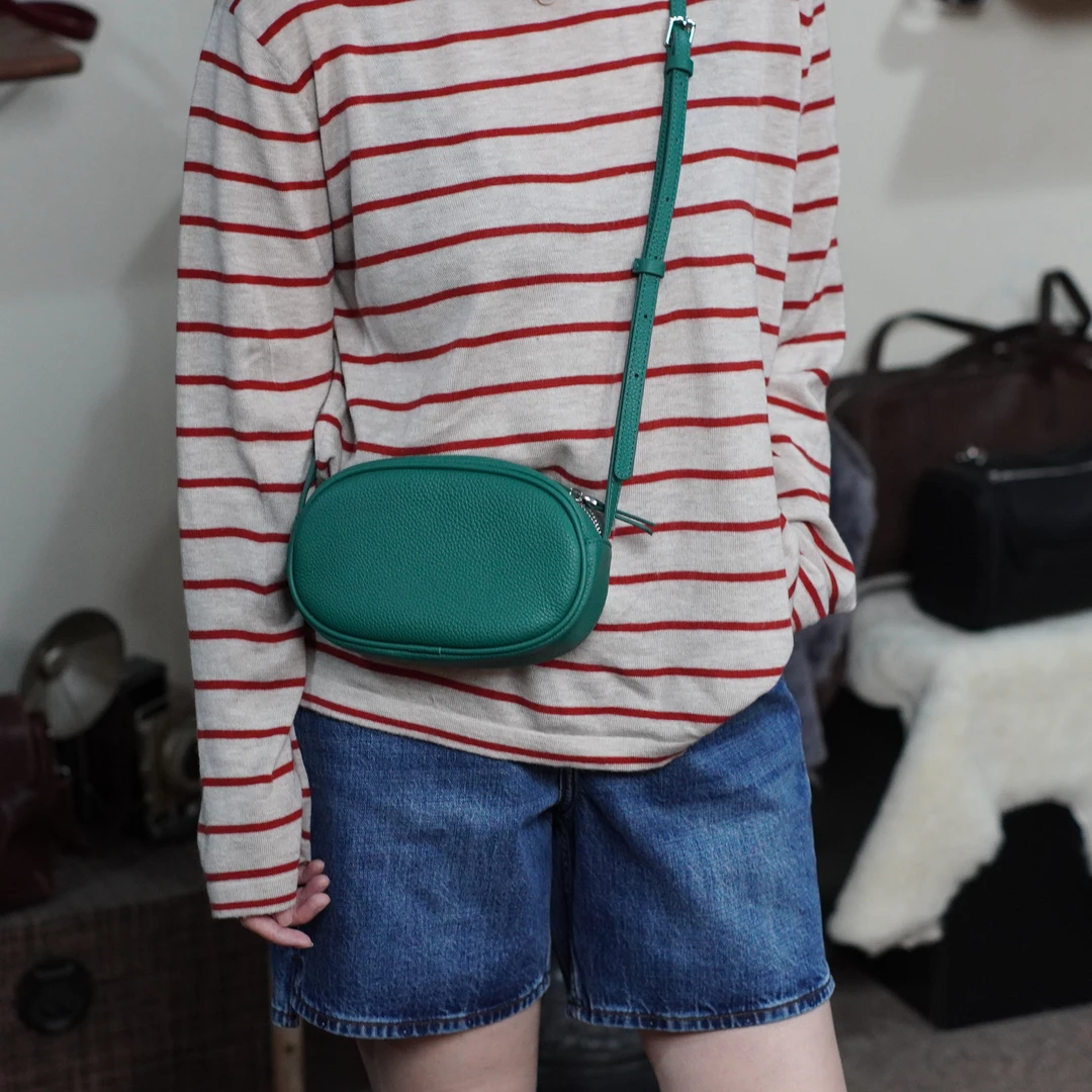 [冰语]2025春夏小包新款简约精致女士便携斜挎真皮饼干包-240512