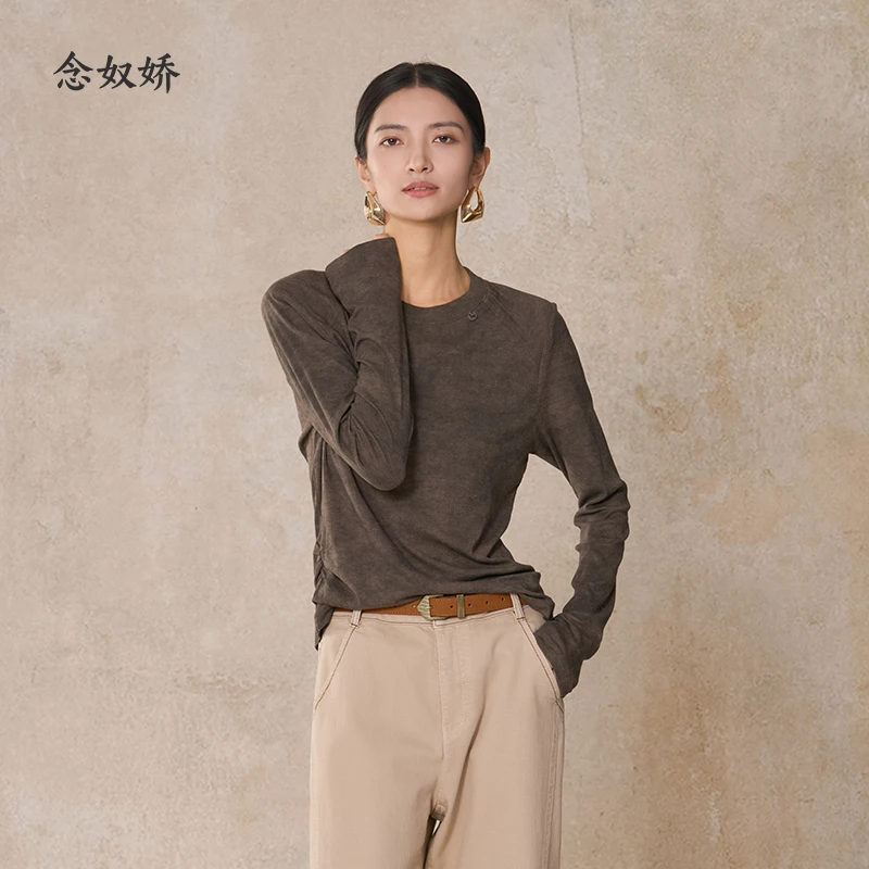 念奴娇圆领长袖针织衫女装2025新款上衣巨好看的早秋穿搭老钱风