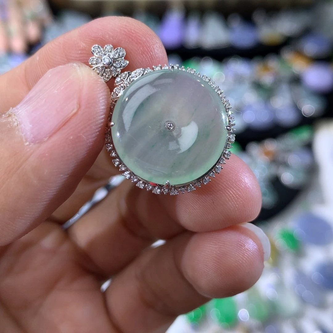 翡翠18K金镶嵌吊坠(不含链)