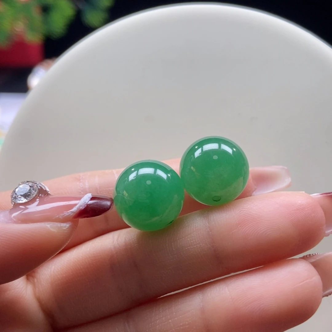 翡翠散珠翡翠满绿珠，随机发一颗