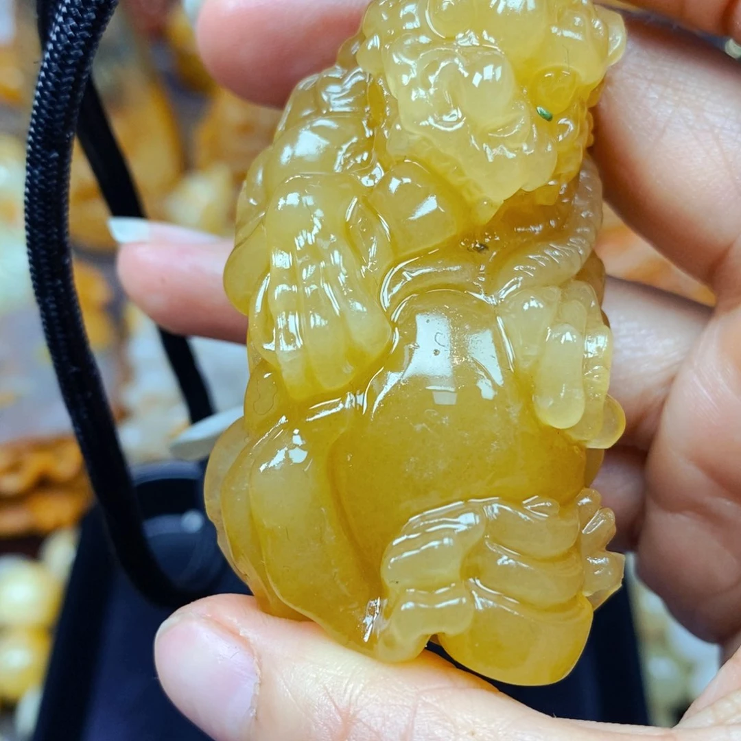石英质玉（黄龙玉）未镶嵌吊坠(不含链)