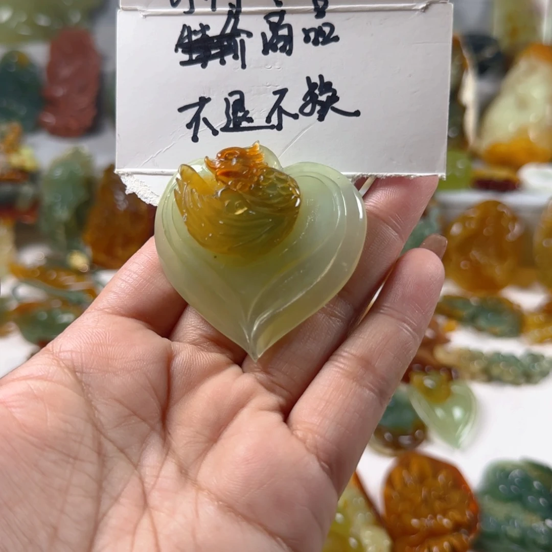 蛇纹石玉颈饰未镶嵌焱**熹多樣性發貨