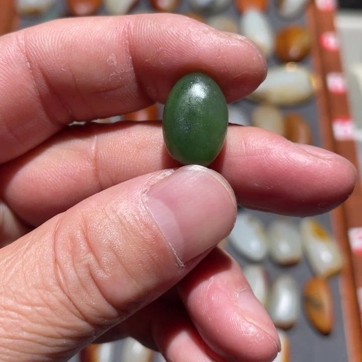 和田玉（糖玉）未镶嵌挂件