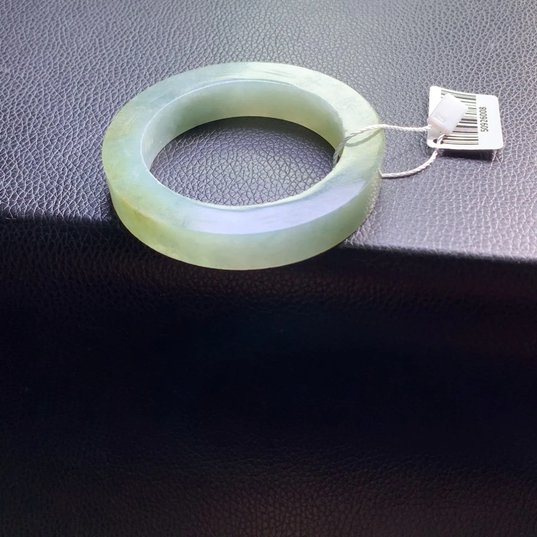 定制翡翠未镶嵌翡翠手镯