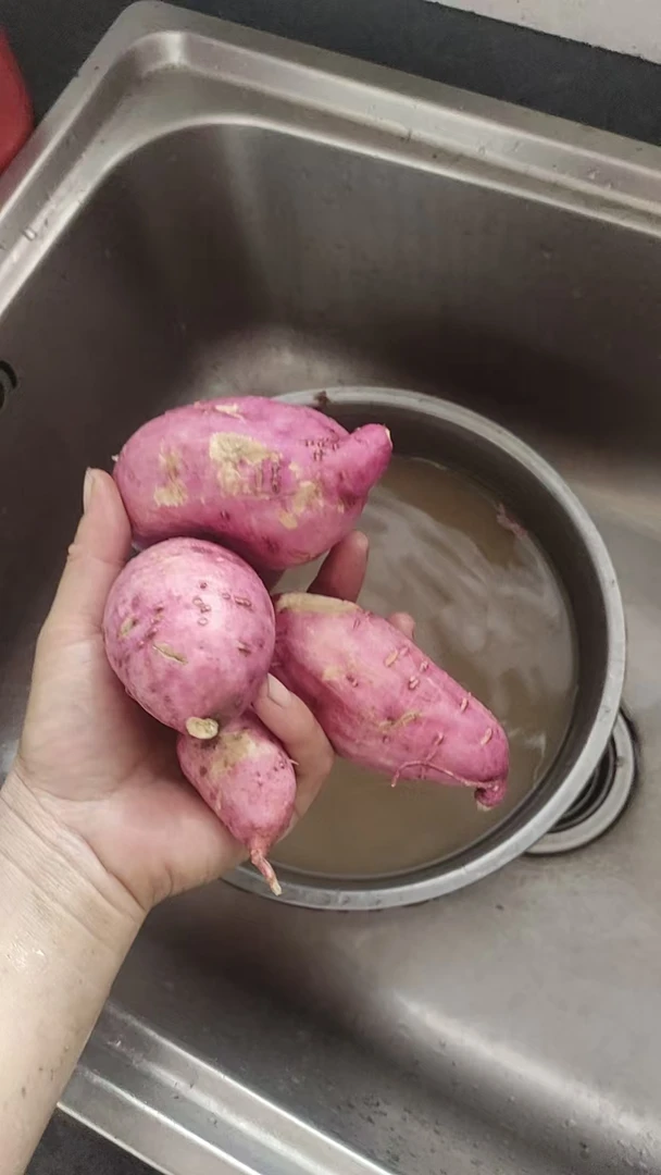 江西抚州金溪土特产自家种植的番薯小红薯香甜软糯新鲜现挖现发