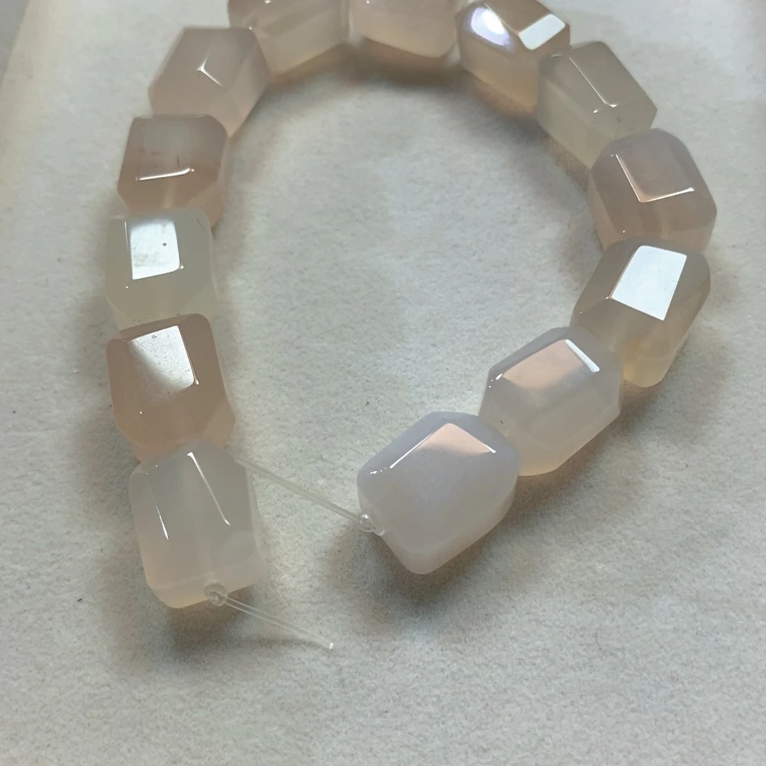 玛瑙/玉髓合金珠宝半成品荔枝冻玛瑙随型